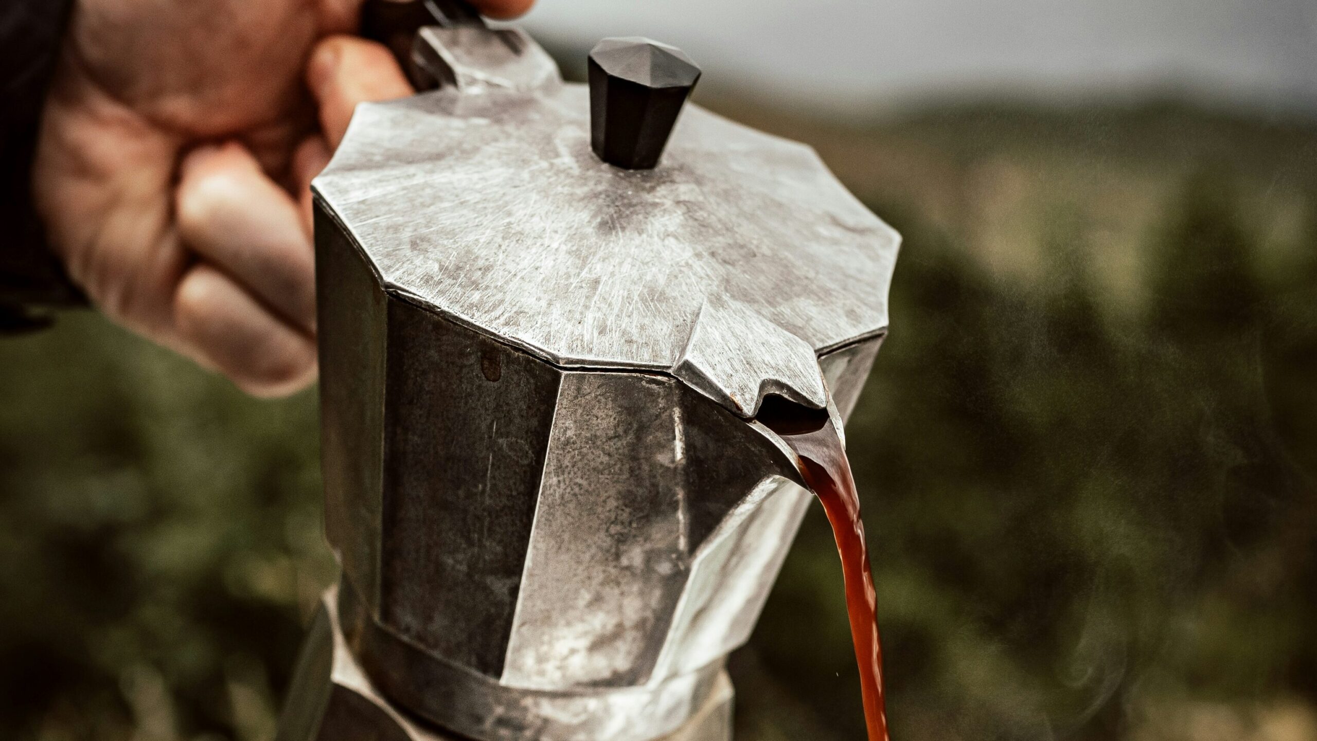 Camping Kaffeezubereitung Moka-Kanne – Bialetti auf dem Gaskocher